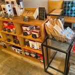 ゴンゾウ カフェ&ビーンズ - 店内雰囲気