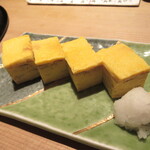 おたる政寿司 - 厚焼き玉子 390円(2021年3月）