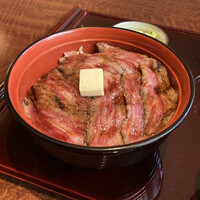 赤坂 津つ井 総本店 - ビフテキ丼。