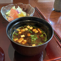 赤坂 津つ井 総本店 - 赤出汁の味噌汁。