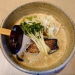 Kitano - 令和2年7月 鶏豚骨魚介醤油ラーメン 税込850円