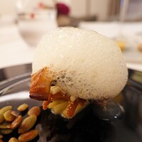 シンジコガ - そば粉のテュイルと鰆のロースト