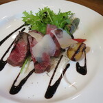 IL PINOLO LEVITA - かずさ和牛のタリアータ　バルサミコソース