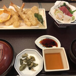かごの屋 - 海老天ぷらとお造り定食
