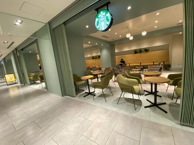 スターバックスコーヒー 梅田イーマ店 Starbucks Coffee 東梅田 カフェ 食べログ