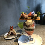 PATISSERIE ASAKO IWAYANAGI - パルフェ ジャポネ サクラ、「靜7132」の日本茶、峠・桜モンブラン