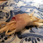 麻布 かどわき - 鯛で巻いた松茸　(2012/09)