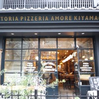 アモーレ 木屋町 - 高瀬川に面した外観は春は桜が綺麗です。