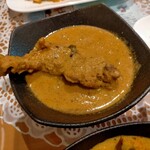 Surirankakarerasai - チキンカレー(骨付きチキン)