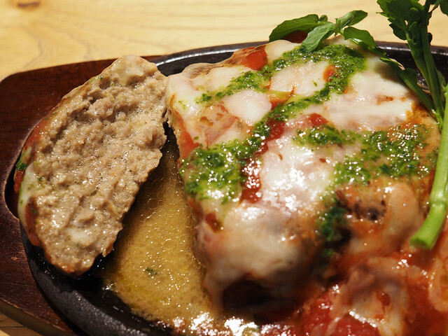 ハチ 長町店 - 長町（洋食）の写真