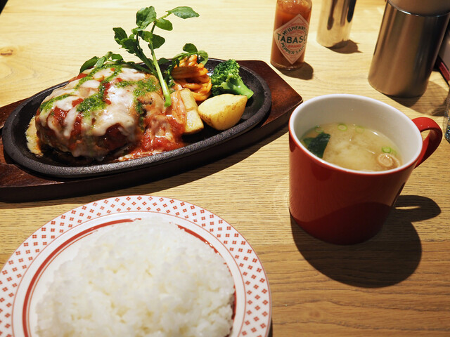 ハチ 長町店 - 長町（洋食）の写真