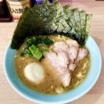 横濱ラーメン あさが家 - ラーメン770円。海苔増し150円。