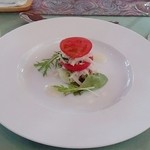 前菜　ズワイ蟹とトマトの・・・