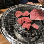 焼肉じゅうじゅうカルビ - 