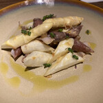 Furusawa Tei - ホワイトアスパラとホタルイカの梅肉サラダ