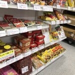 韓国食品専門店 ウリマダン - 店内