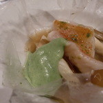 ラ・ベ - 魚料理
      北海道産キンキと車海老のパピヨット　柚子の香り　セロリのモワローとミニポワロー
      