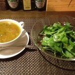 カノーヴァ - ランチA（1400円）:農園サラダと農園スープ