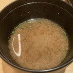 鮨 由う - 赤出汁