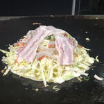 Okonomiyaki Sano Ya - 2021/03/20
                        五目お好み焼き 700円