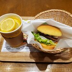 フレッシュネスバーガー  - 