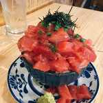 Erakokyuu - こぼれ本マグロ丼