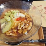 Kokuu Sabou Momo - 豆花 400円