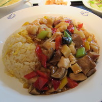 中国料理 翡翠宮 - 豪華な　海鮮炒飯