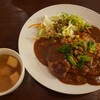 ライブ酒場 本町POP - ハンバーグと野菜のカレープレート