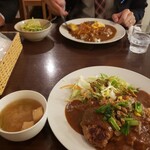 ライブ酒場 本町POP - 後輩くんはオムライスカレー