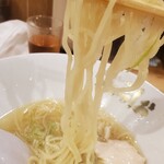 泡系しおとんこつラーメン べらしお - 