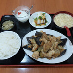 上海厨房　玲玲 - 鶏肉となすの味噌炒め