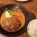 ハンバーグ屋 バイ チェスナット - 300g大盛りご飯