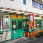 亀井堂 - 意外と可愛らしいメルヘンチックなお店
