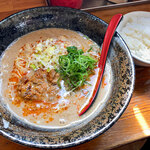 博多ラーメン唐木屋 - 「担々麺セット」（650円）をいただきました。セットのご飯は食べ放題だそうで・・・キケン！？