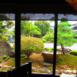 藤右ェ門 栄 - 窓からの景色