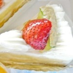 芳林堂 - 「ショートケーキ」\315です(9/14UP)