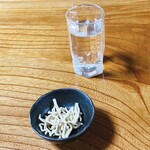 手打ち蕎麦平右エ門 - 揚げ蕎麦も出てきます。