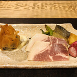 徳山鮓 - イノシシハム　熊肉揚げ焼売　ビワマス皮