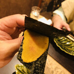 徳山鮓 - 海苔で巻いていただくよ♪