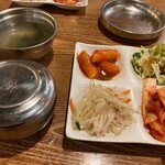 韓国家庭料理ジャンモ - 付け合わせ