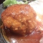 鉄板焼き　ゆずりは - ハンバーグがまん丸な～！