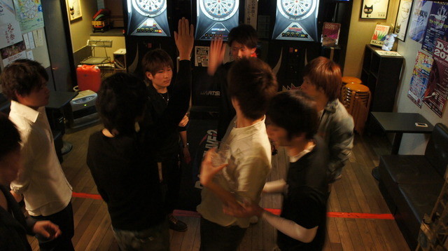 ｃａｆｅ ｄａｒｔｓ 黒猫屋 青森 バー 食べログ