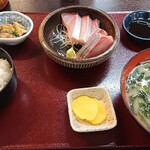 北灘漁協直送 とれたて食堂 - すだちブリ刺身定食1700円