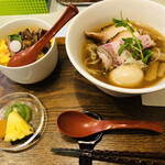 中華そば麦右衛門 - 