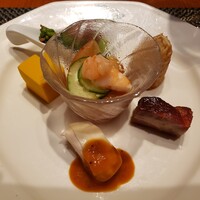 華都飯店 OsakaMetro本町ビル店 - 前菜盛合せ