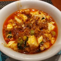 華都飯店 OsakaMetro本町ビル店 - 麻婆豆腐