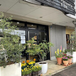 Bébé - お店の外観