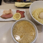 人生夢路 徳麺 - オマール海老の濃厚つけ麺
