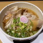 白醤油らーめん＋にく